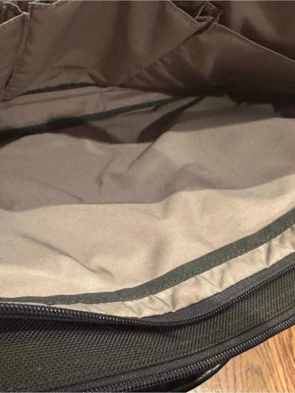 Victorinox Black Men's Briefcase Laptop Bag with Front Pocket